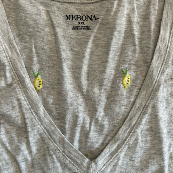 $5 Merona Gray V-Neck T-Shirt with Pineapple Print Size XXL - Picture 2 of 5